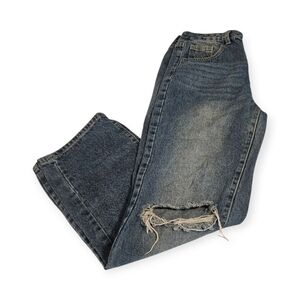 Distressed Baggy Jeans
